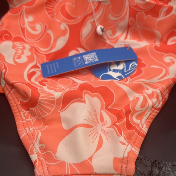 Girls Romantic Petals High Neck Cutout Ruffled One Piece Swimsuit size 4 - Picture 8 of 8